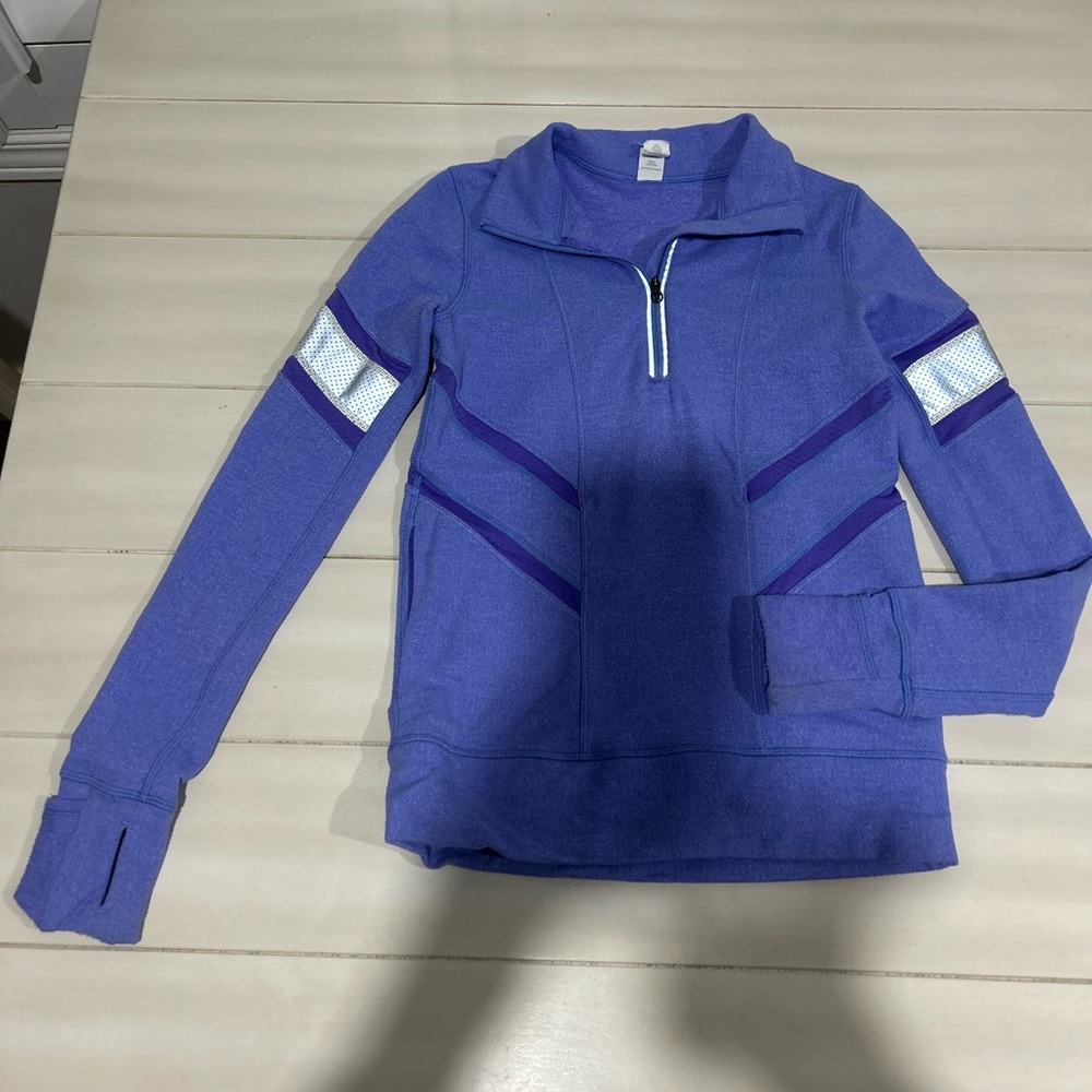 Ivivva 1/4 zip pullover size 10